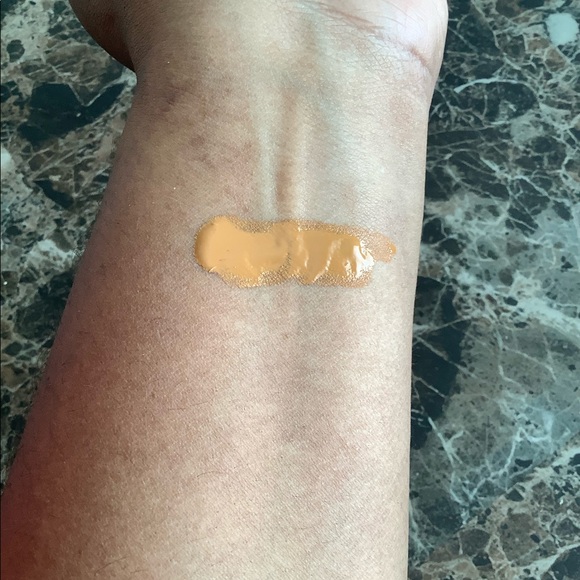 NIB Mary Kay Matte Foundation - Bronze W140 - Picture 2 of 2